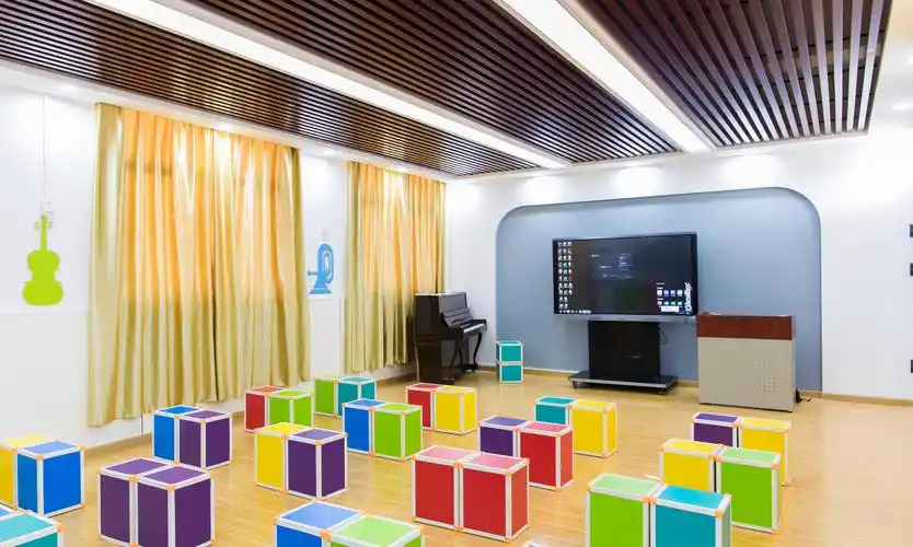 音乐室 - 武汉市硚口区崇仁路小学汉江湾校区 - 武汉教育云