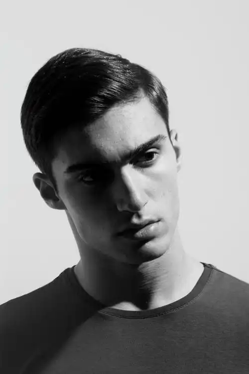 塞尔维亚男模marioloncarksibyduanenas