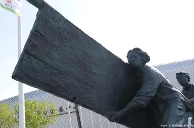 女子火线桥的故事 - 革命精神小故事 - 全国高校思想政治工作网