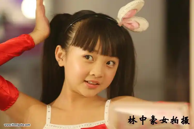 求 林妙可图片 10张,要超可爱的.好的追加20