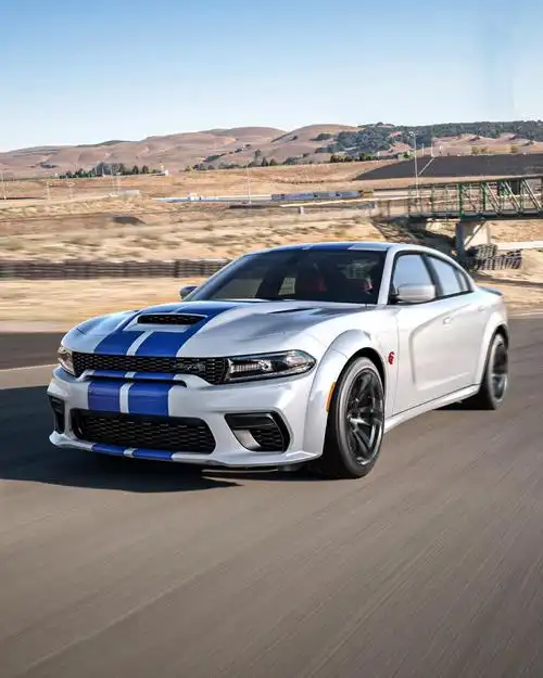 道奇战马srt地狱猫美图,附详细参数配置_charger车友圈_懂车帝