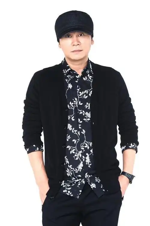 梁铉锡为什么叫杨菊花 梁铉锡的老婆李恩珠资料照片