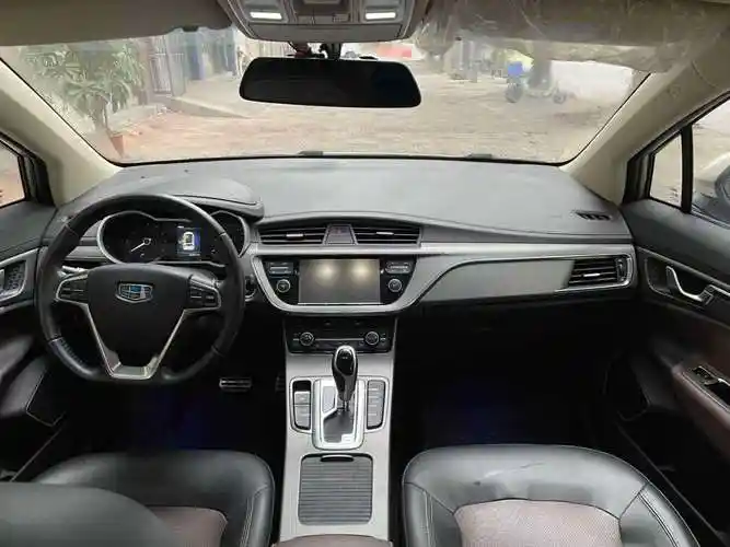 吉利 帝豪gs  2016款 优雅版 1.3t 自动臻尚型图片