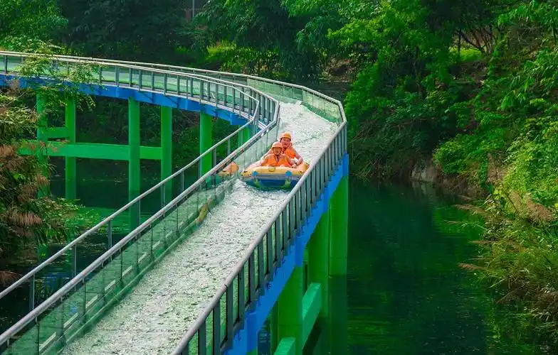 玻璃水滑道-​玻璃水滑道哪里定制_大齐玻璃水滑道定制厂家-大齐旅