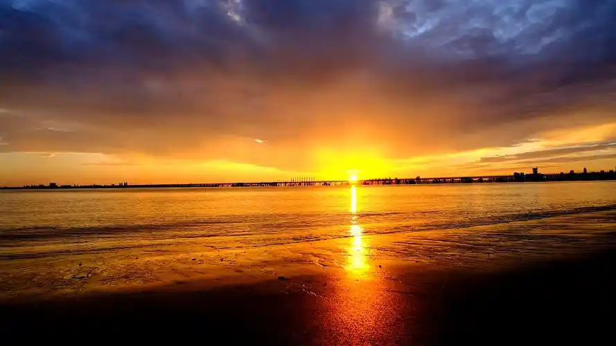 海口日出送给海南人民希望疫情早日退散