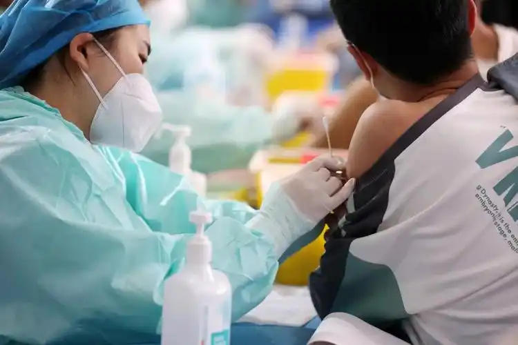 直击沙河校区新冠疫苗接种现场