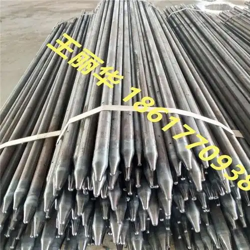 注浆小导管 锁脚锚管 桩基注浆小导管图片