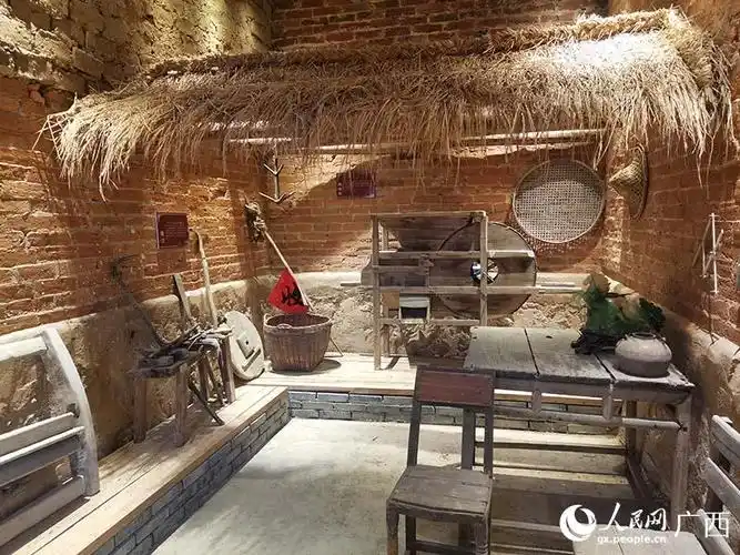 覃塘姚山村旧屋变村史馆留住乡愁