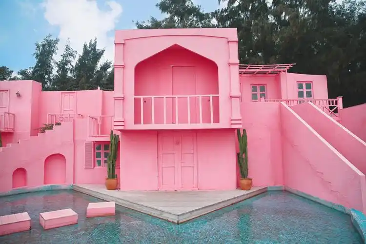 广西北海|少女心小镇 br />  br /> 蒸汽波风格  彩色建筑 粉色城堡