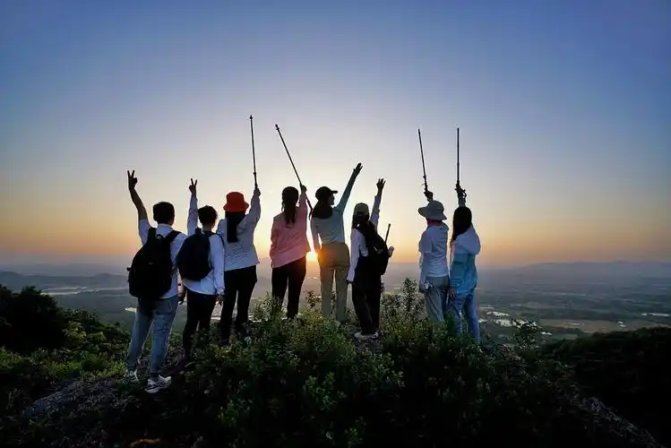 行云野鹤徒步登山团队,在合肥,做最纯粹公益的户外圈子.(已更新2021年