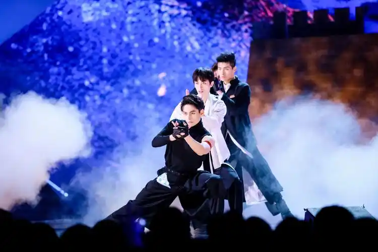 《创造营2019》二次公演播出 秦天获创2最精彩舞台