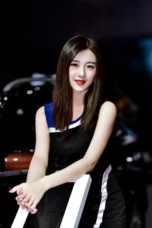 2018广州国际车展北京现代车模苏宁