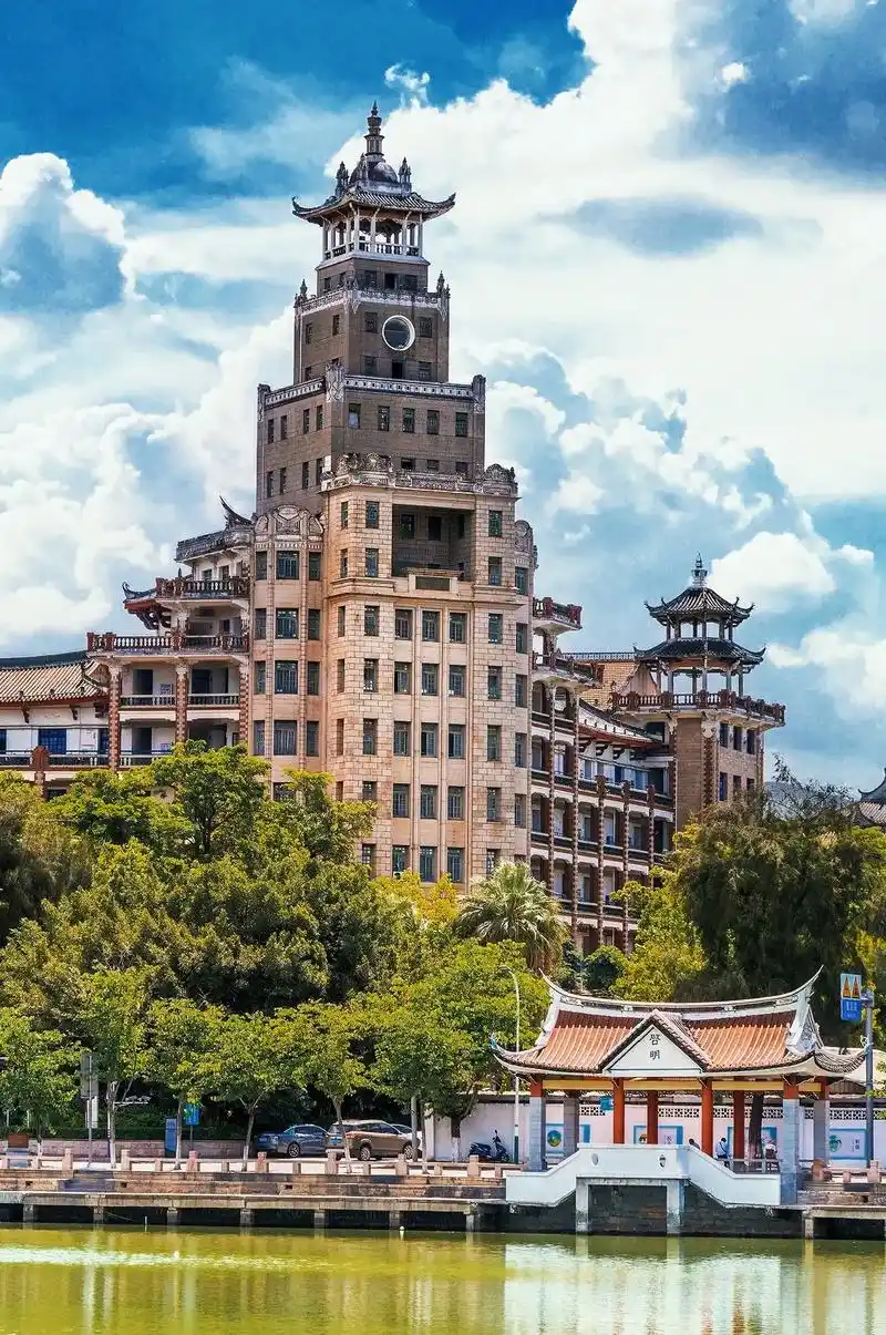 逃离城市计划 | 厦门小众景点集美学村.集美学村93算是厦门 - 抖音