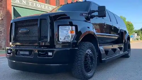 马路大霸王:福特f650