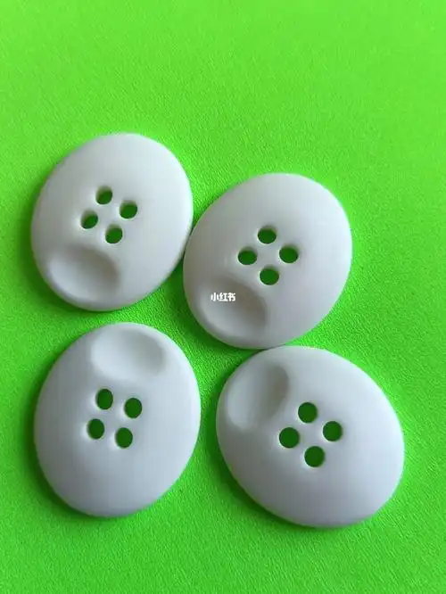 椭圆纽扣/树脂纽扣/四孔手缝扣/大衣纽扣