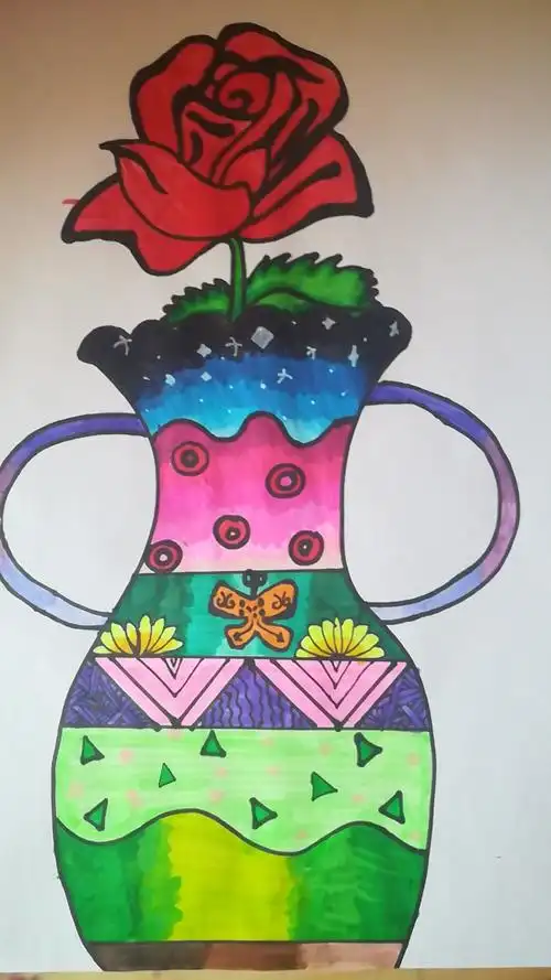 西温庄小学美术活动之美丽的花瓶