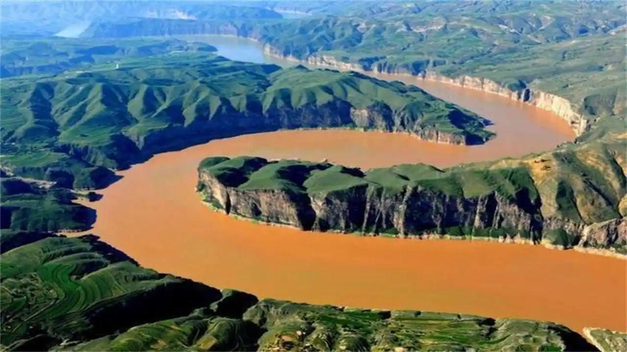 黄河已成悬河,原因是上游水土流失,需将流经区域环境治理好