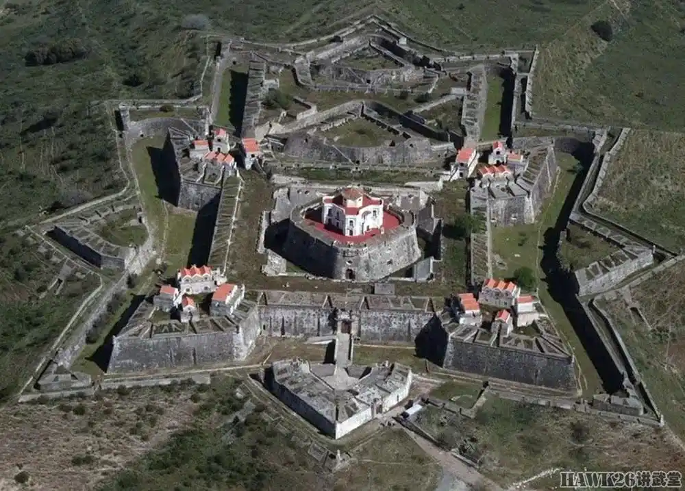 解读古老的棱堡设计图纸华丽堡垒之星如何发挥恐怖杀伤力