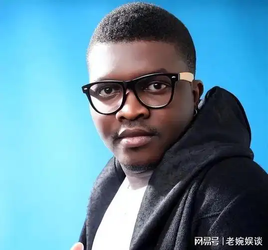 黑人歌手好弟:来中国16年还是拿不到绿卡,你认为该给吗?