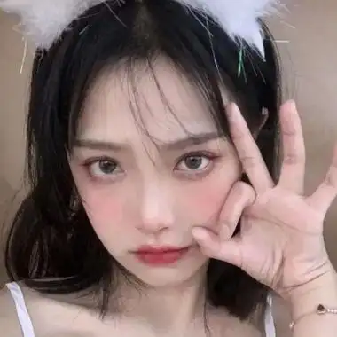 2021年女生头像真人版图片