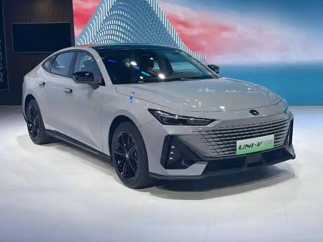 p>在当今这个日新月异的汽车市场中,长安汽车以其深厚的品牌底蕴与