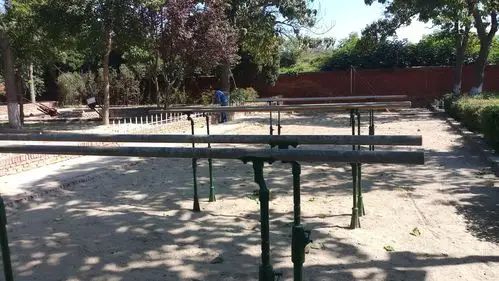 眼前熟悉的景象,部队器械训练场,让我脱胎换骨的地方.值啊