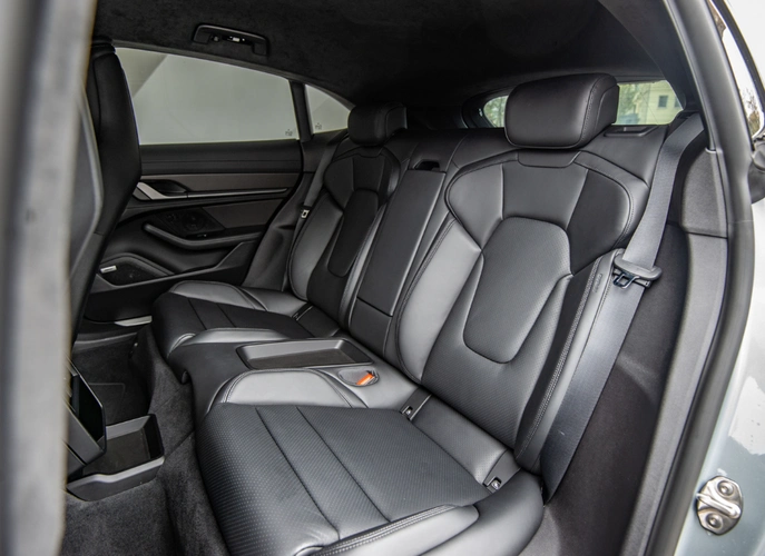 保时捷taycan cross turismo正式上市,售价96.8万元起