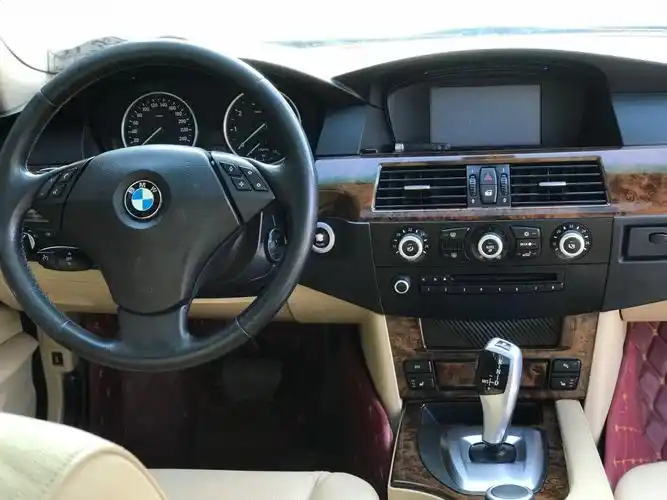 08年宝马523li出售