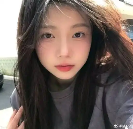 we青春温柔风女生头像#女生头像##头像##女生头像集#氛围感满满的女头