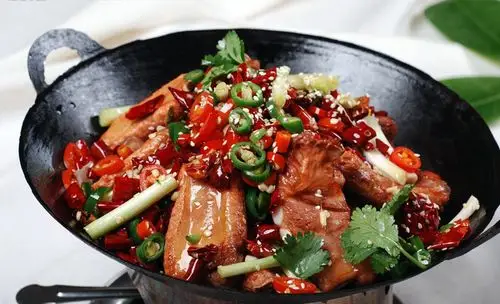 【限时抢购】12.9即可抢购播州红美食城50元代金券,还可获赠免费礼品!