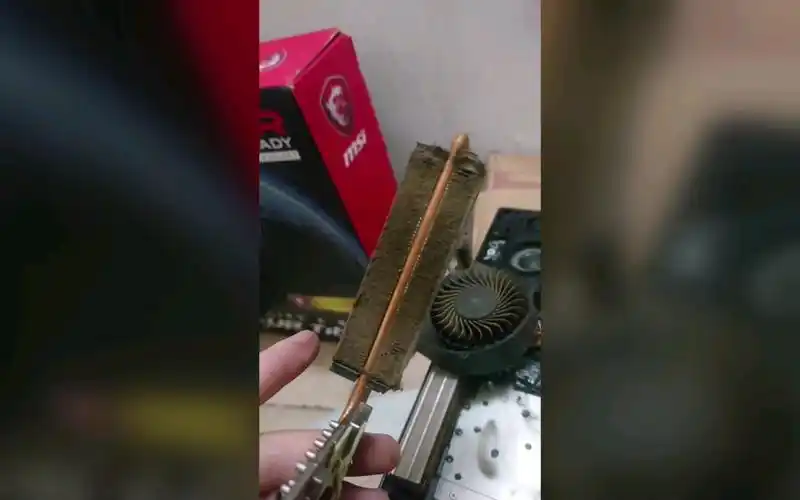 给5年没清理过灰微星gt73清理灰,打开震惊了