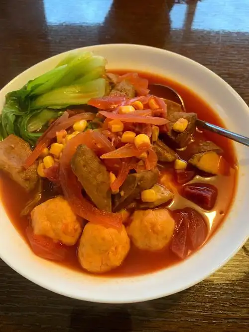 自家种的甜菜根,今天新鲜拔的90,汤里有洋葱