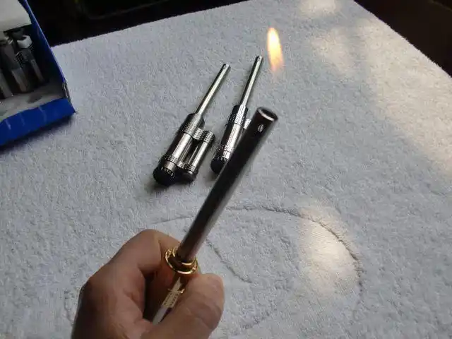 hl187点火器 金属明火长杆点火充气明火防风创意打火机