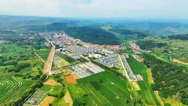 人报甘头条 | 甘肃华亭:犁波耕浪春潮涌|农机|蔬菜|种植|冬小麦|粮食