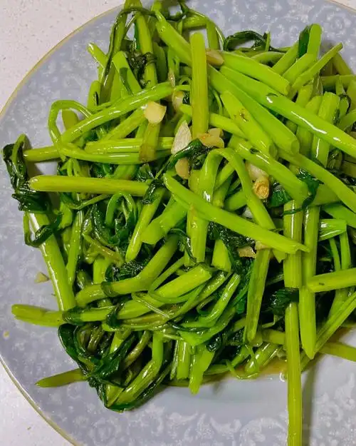 蒜蓉空心菜附做法