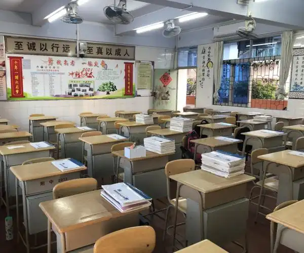 备考氛围——岭南师范学院附属中学高三年级班级文化布置优秀成果展示