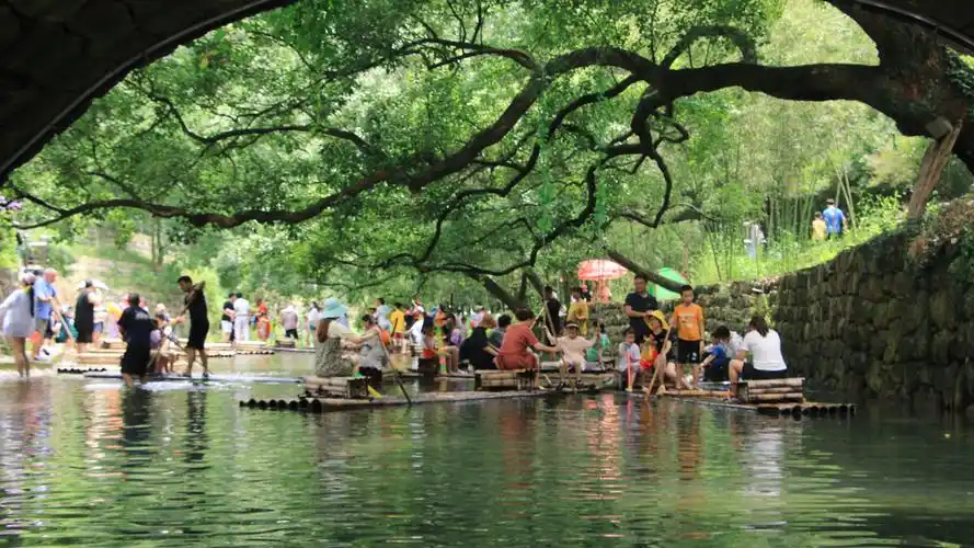 绍兴平水网红水上秋千溪上村