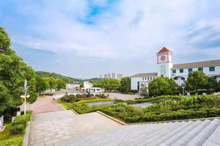 长沙同升湖实验学校2022年复读部招生简章内附收费标准