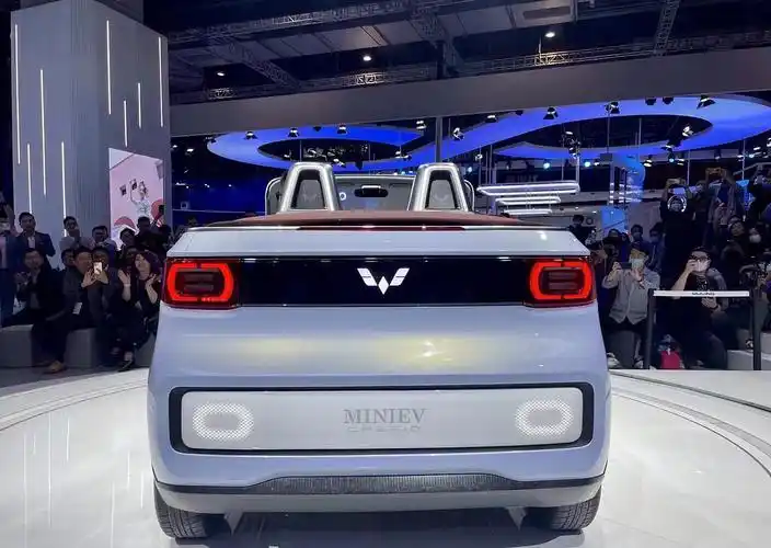 五菱宏光敞篷车有蓬的