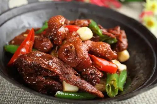 香辣干锅鸭 可口 美味