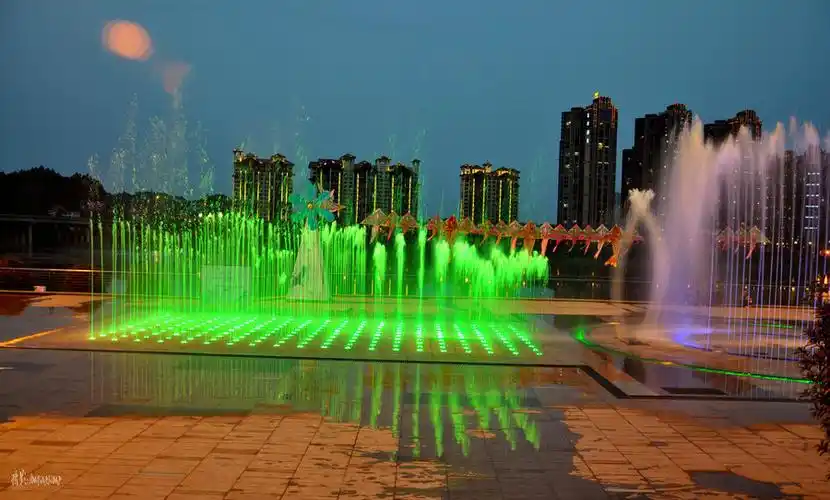 【乐山-滟澜洲音乐喷泉】 第 4 幅