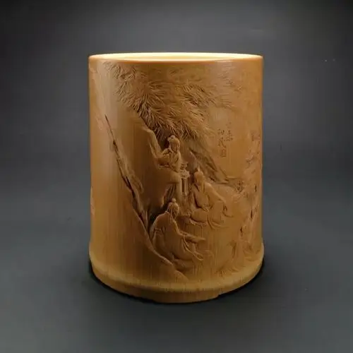 陈向民    竹刻笔筒