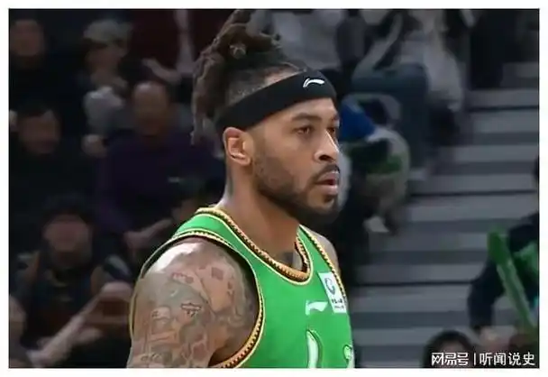 辽宁男篮神奇加时胜张镇麟轰出43分对枪张宁比赛精彩