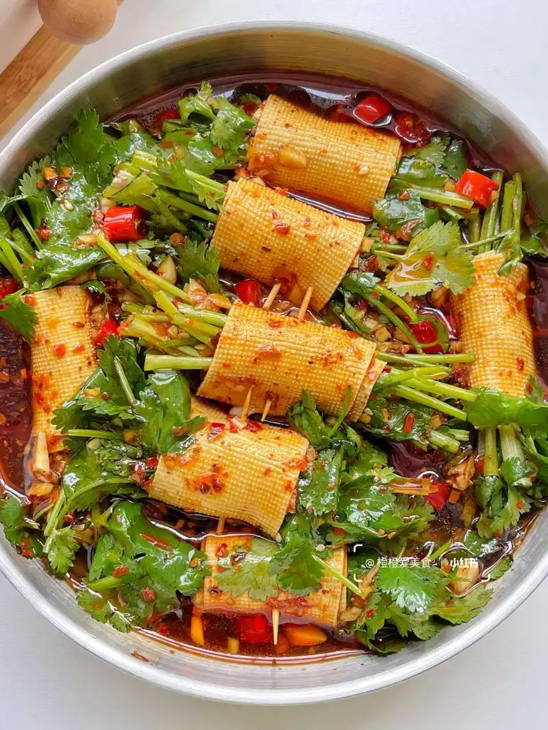 香菜这样吃,真的巨巨巨好吃,香辣过瘾,做法简单,有手就会做的美食