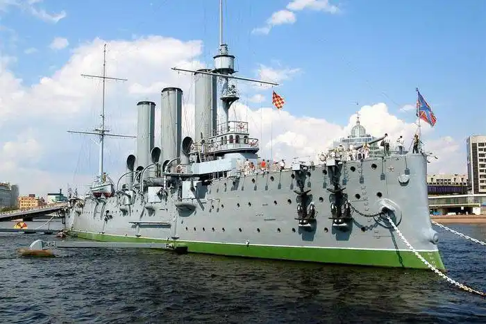 由於"黛安娜"型波罗的海舰队第一级装甲甲板巡洋舰於1903年投入使用