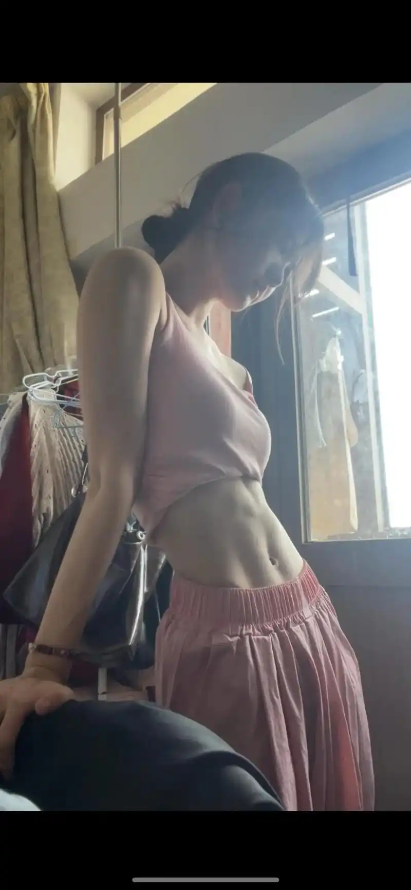 老人说女孩子肚子上有点小赘肉对身体好[噢买尬] 10分钟前·江苏 0