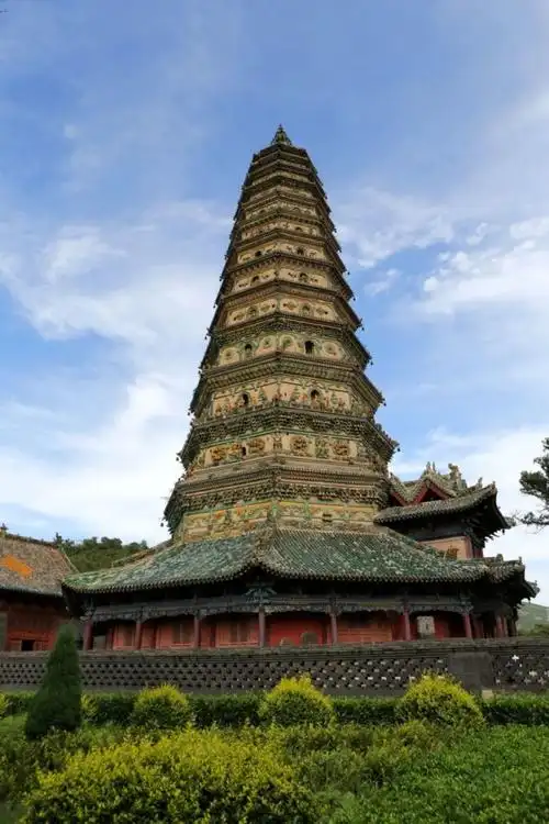 广胜寺飞虹塔:中国最大最完整的一座琉璃塔资讯攻略 - 科潮网