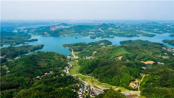 镜头寻梦天子湖