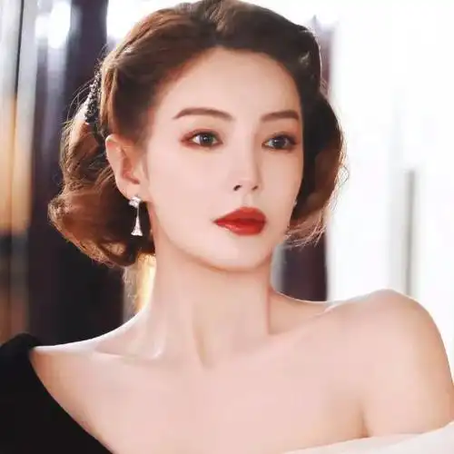 叶蕴仪73.林青霞74.黎姿75.中森明菜76.周海媚77.邱淑贞78.关之琳79.