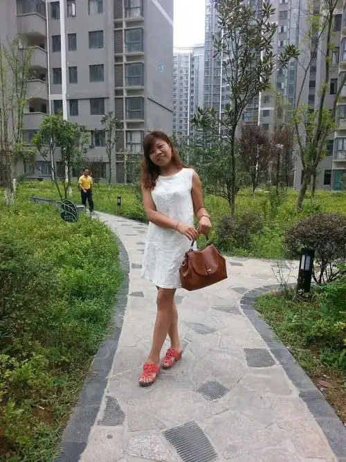 40岁离异女征婚照片(id:59017520)_贵州贵阳征婚交友_珍爱网